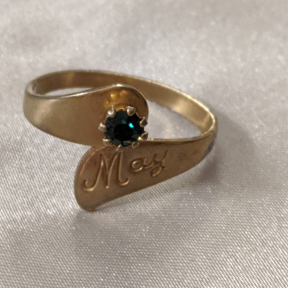 Vintage Emerald/May Ring - Picture 6 of 12